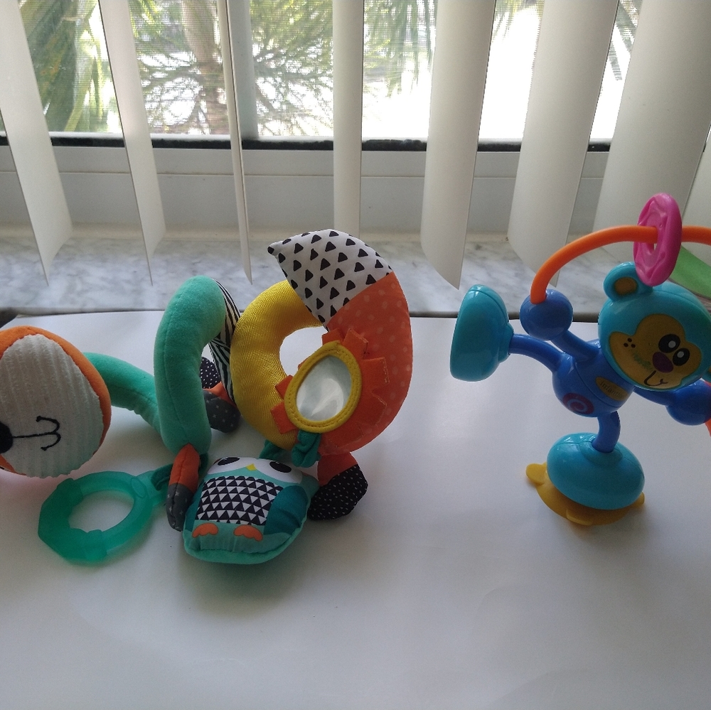 Infinitif bundle Baby carseat toy activity spiral&